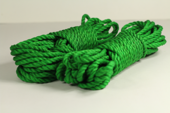 emerald shibari_jute rope for rope bondage