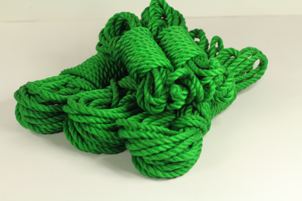 emerald shibari_jute rope for rope bondage