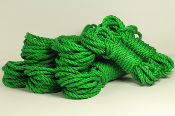 emerald shibari_jute rope for rope bondage