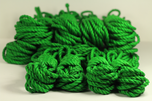 emerald shibari_jute rope for rope bondage